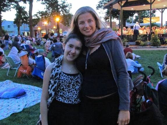 Fim de tarde na movimentada praça fr Bar Harbour, no Acadia National Park, no Maine, nos Estados Unidos
